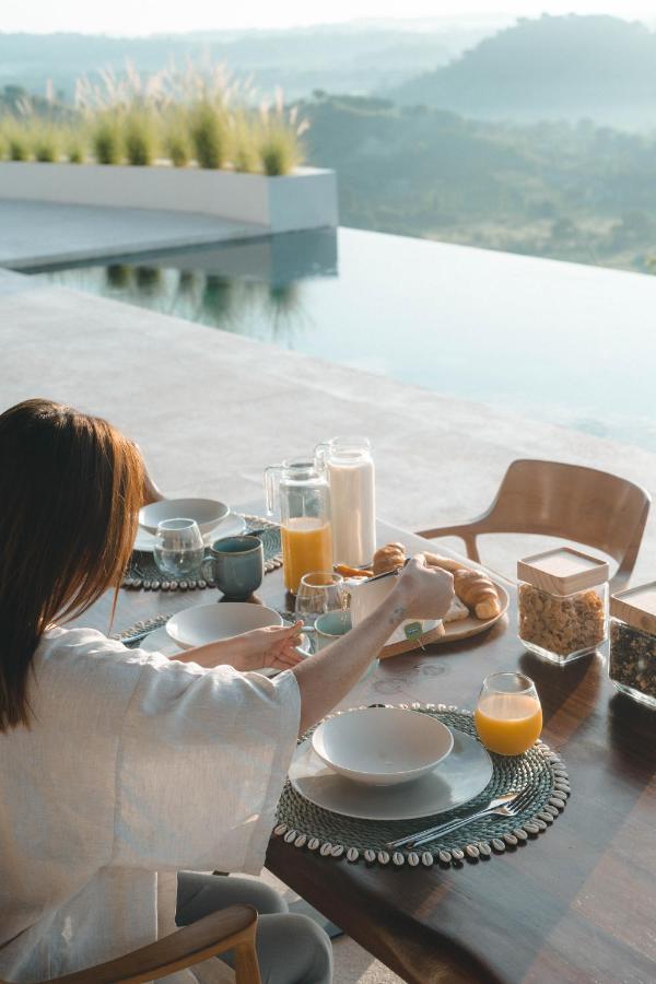 Luxury Ocean View Villas With Private Cook And Free Gym Membership Kuta  Екстер'єр фото