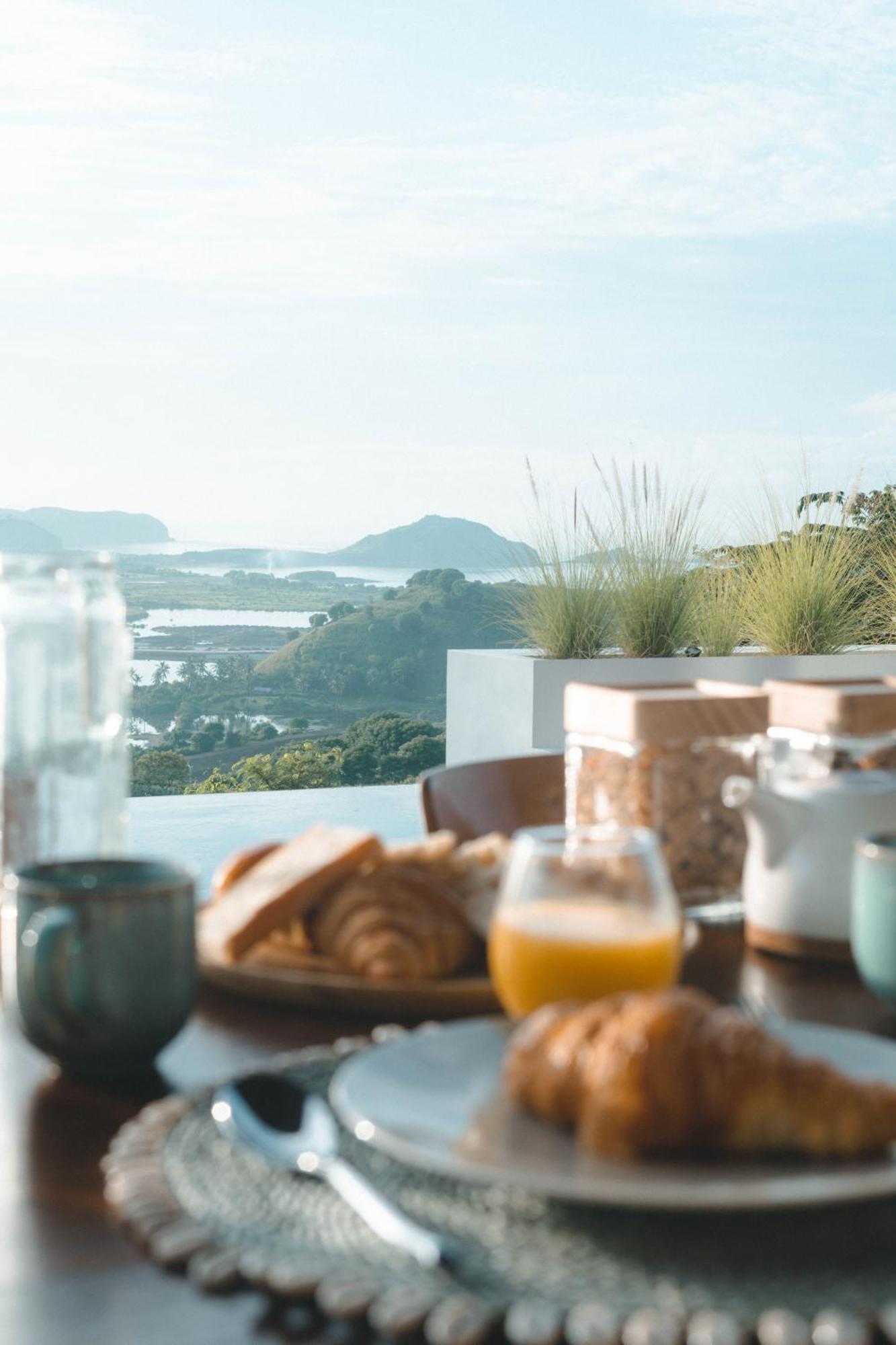Luxury Ocean View Villas With Private Cook And Free Gym Membership Kuta  Номер фото